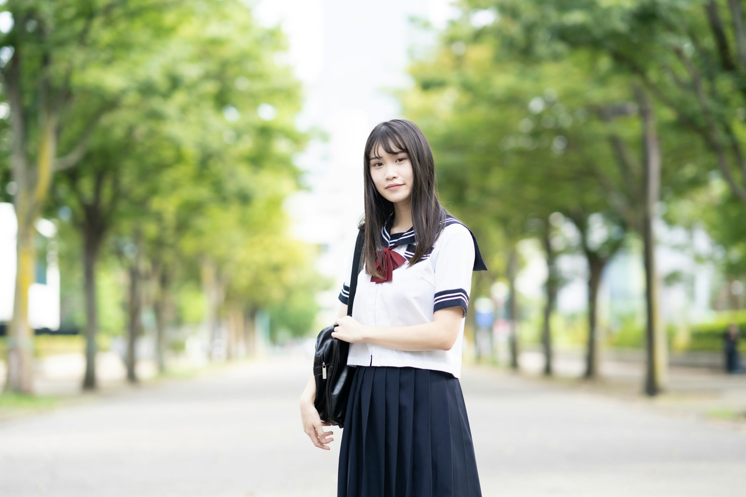 中学生や高校生のうちからモデルとして活躍するケースも珍しくない。